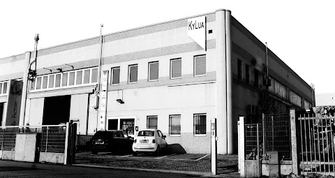 KyLua Nails Factory