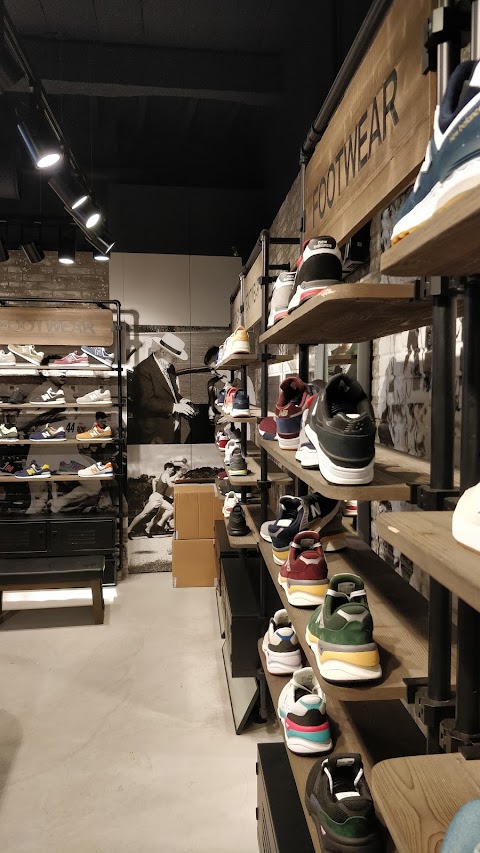 New Balance Store Firenze