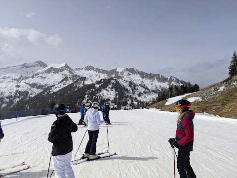 Scuola Sci e Snowboard Marilleva