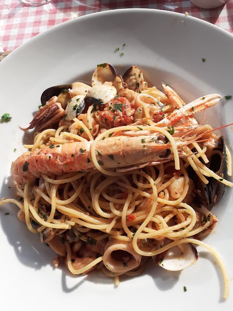 Ristorante e Pesca Sportiva Giù a Riviera