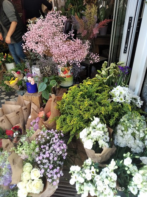 Frida's Milano - corso Genova | Italian Flower Stores