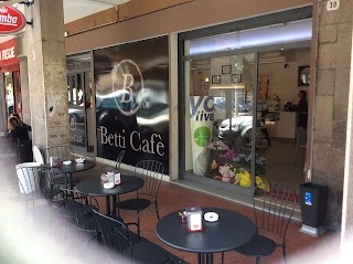 Betti Café Apericena