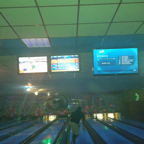 Bowling Young Club