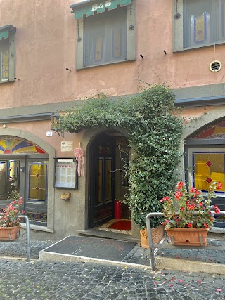 Gente di Notte - B&B, Affittacamere e Ristorante