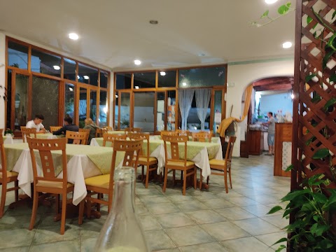 Ristorante A Menza Quartara Di Nunziata Natoli