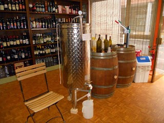 LA VINERIA DI COLNAGO - Enoteca con cantina vini sfusi e alcolici.