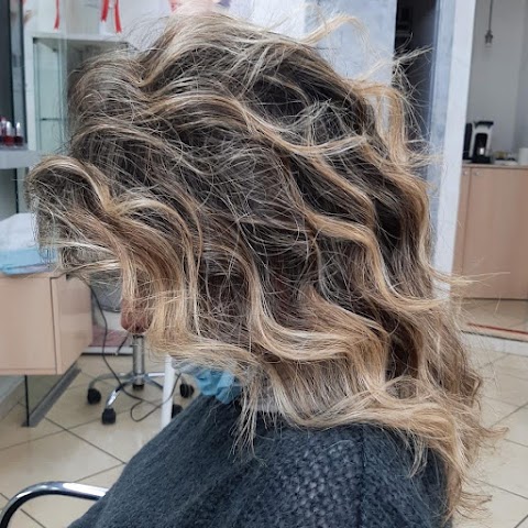 Nello Caiazzo Hairstylist