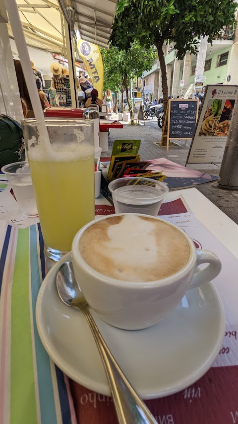 Leone Rosso Café