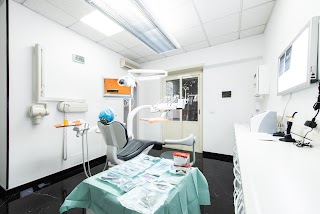 Studio di Odontoiatria Dott. Pierpaolo Palattella - Dentista a Roma