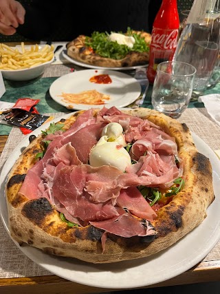 Ristorante Pizzeria Weinstube Al Cardo