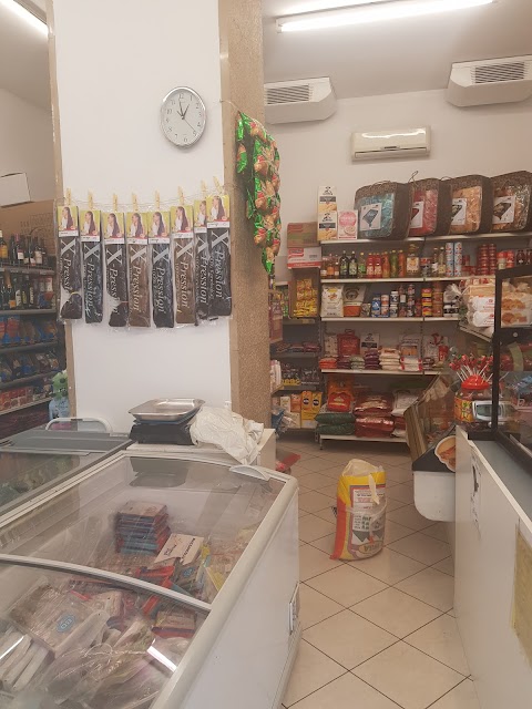 Hassan Mini Market