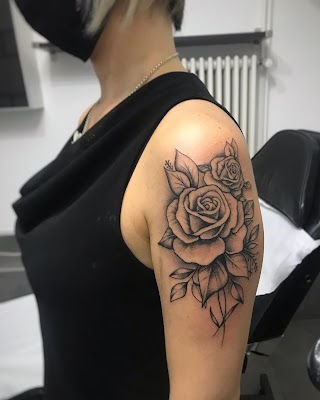 Black Studio Tattoo & Piercing