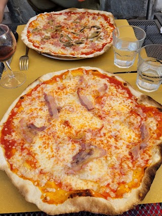 Pizzeria La Cantinetta