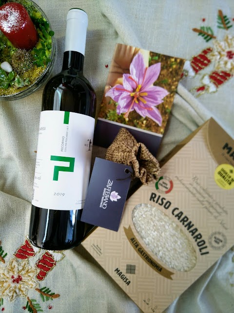 enoteca La Volpe Ubriaca - vendita vini naturali e biologici, olio di oliva e prodotti tipici