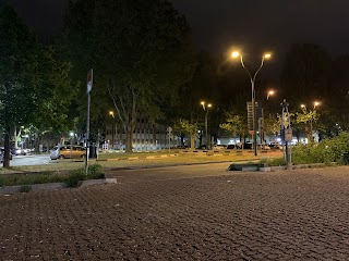 Piazza Rivoli Posteggio Taxi