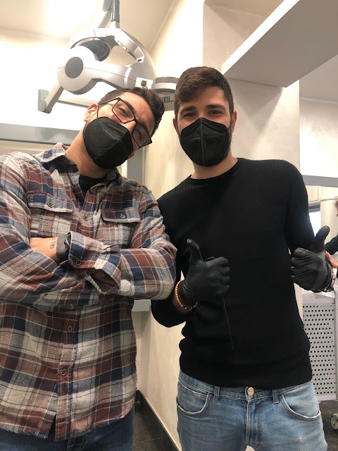 Foto di Parrucchieri Leone - Via Topino 18, Roma (RM), Italia