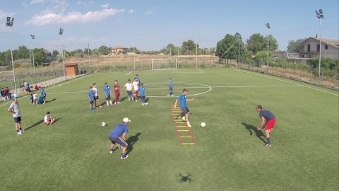 Scuola Calcio Invictus FC 2014 di Enzo Marchese