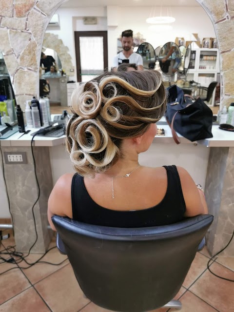 Consulente d'Immagine Salvo Mandracchia - Hair Designer & Beauty Consultant