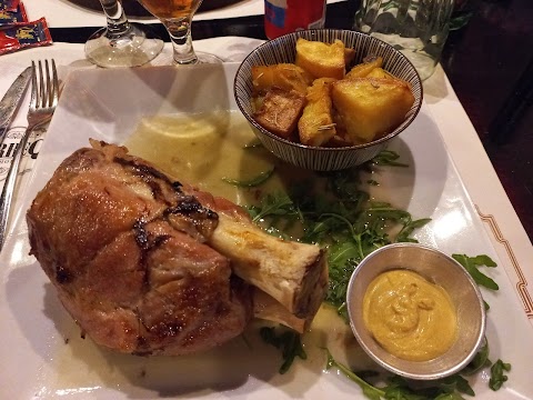 BarbeQ - Public House