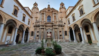 Real Albergo dei Poveri (Albergo delle Povere)