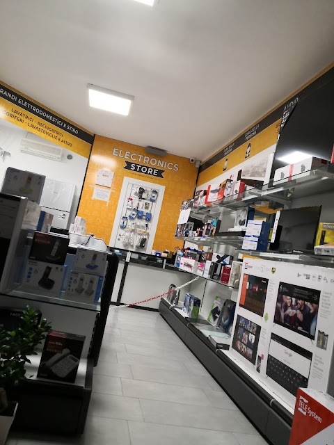 Electronics Store