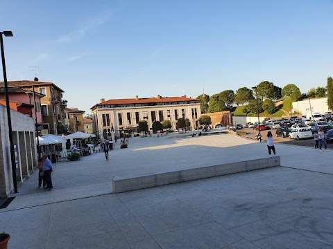 Piazza d’Armi 13