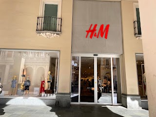 H&M