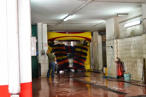 Centro Revisioni e Autolavaggio a Salerno, Autorimessa e Lavaggio Tappezzeria - Garage S. Anna s.r.l.