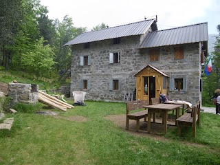 Rifugio Alpino CAI Gigi Casentini al Mercatello