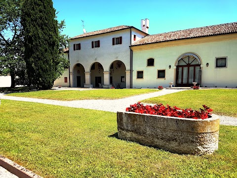 Agriturismo "ALLA BARCHESSA DI VILLA QUERINI"