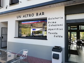 Un Altro Bar