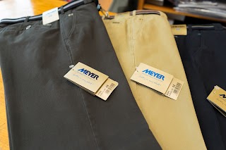 Bugatti Meyer Uomo presso Di Benedetto Abbigliamento Classico Napoli Vomero pantaloni abiti SanRemo