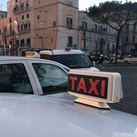 Servizio Taxi H24 Portici - San Giorgio a Cremano - Ercolano - San Giovanni - San Sebastiano al Vesuvio - Ospedale del mare