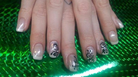 C & C Nail Style