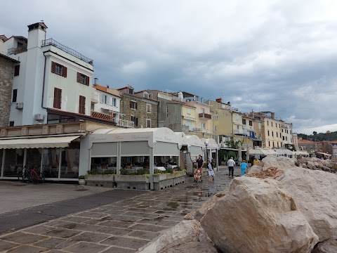 Župan Ivan s.p. "Okrepčevalnica Ivo"