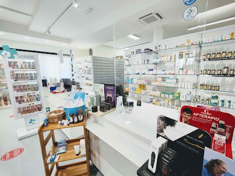 Farmacia Giara Sas del Dr. Giovanni Dal Cengio