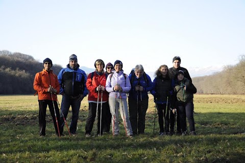 VOLPIANO A.S.D. NEW NORDIC WALKING SINW ASI - Nordic, Fit e Maternal Walking - Allenamento del cammino e Lunghe percorrenze - Camminata Attiva