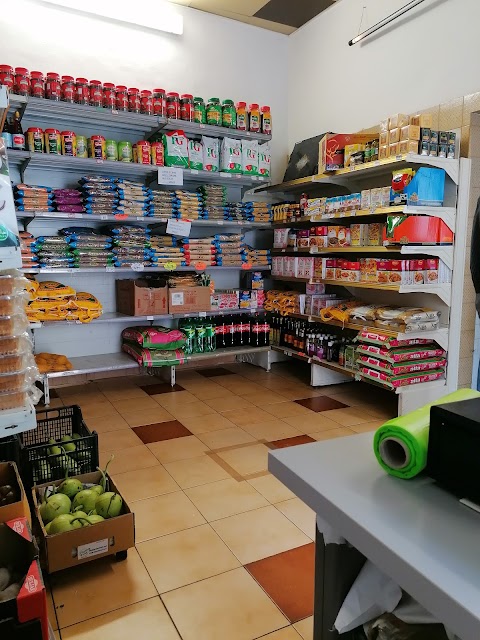 Sharee BaBoo Grocery store