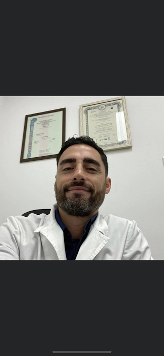 Dr. Cristopher Leoni