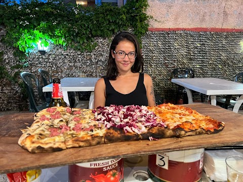 Pizzeria La Pierona