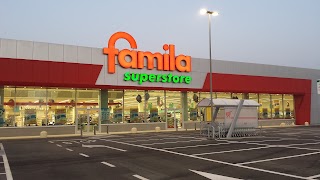 Famila Superstore