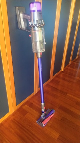 Dyson Temporary Store c/o ShopVille Le Gru