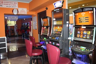 Casinò Cafè - sala giochi con slot machine e vlt videolottery