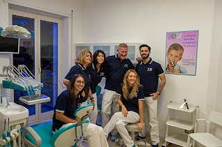 Studio dentistico associato Nocs Ciampino Dr. M.Nicolich e Dr.ssa C.Zannetti