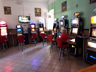 Gelateria Bar Stadio - Sala Slot Machines - Gratta e Vinci -Agenzia di Raccolta Scommesse