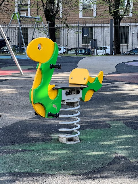 Parco Giochi per Bambini Zona Stazione