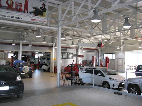 R.Motors Toyota Service Centro Revisione Auto Palermo