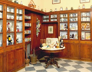 Antica Farmacia Erboristica Sant'Anna Dei Frati CARMELITANI SCALZI