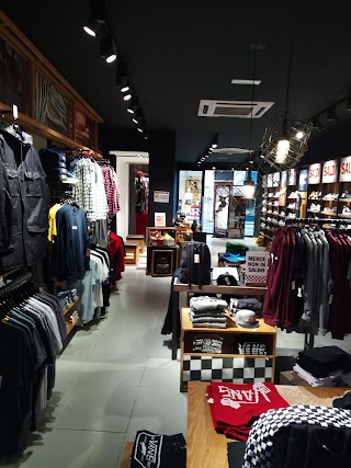 VANS Store Arezzo