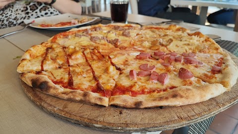 Tourlé la Pizzeria di Ossona